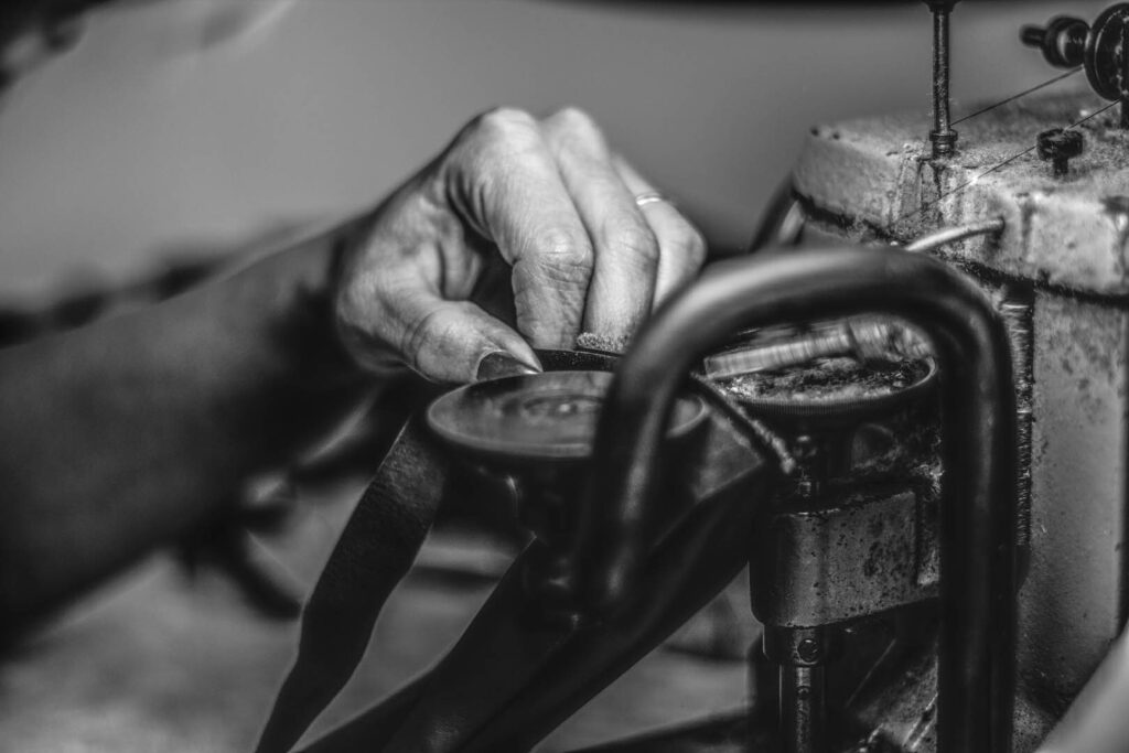 lavorazione guanti